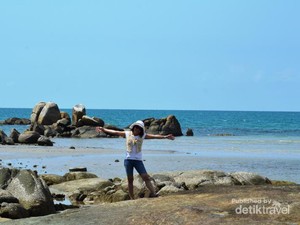 Ini Parai Tenggiri, Pantai Andalan Pulau Bangka