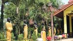 Ini Patung Buddha Tidur di Mojokerto