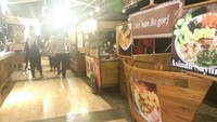Salah satu tenant favorit, asinan Bogor!
