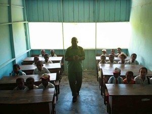 Ini Sekolahnya Anak-anak Suku Dani di Lembah Baliem