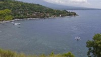 Pemandangan dari atas bukit