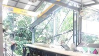Kereta atau tram yang akan membawa pengunjung ke atas bukit