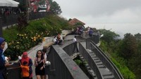Suasana di atas Bukit Bendera
