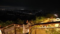 Jika malam datang suasana sangat romantis