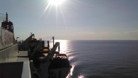 Suasana dari atas kapal