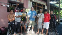 Berfoto bersama Mr. Chris di Pemuteran Bali