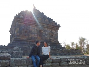 Ini Waktu Terromantis juga Berefek Magis dari Candi Boko dan Ijo