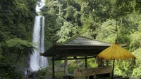 Menyatu dengan alam