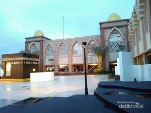Inikah Masjid Terbesar di Dalam Mal di Jakarta?