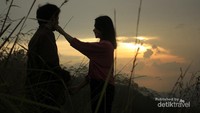 couple kawasan puncak suroloyo