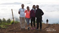 Negeri atas awan, Lolai