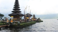 Pura yang cantik!