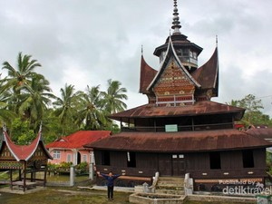 Inilah Surau Tempat Dimana Buya Hamka Kecil Menimba Ilmu