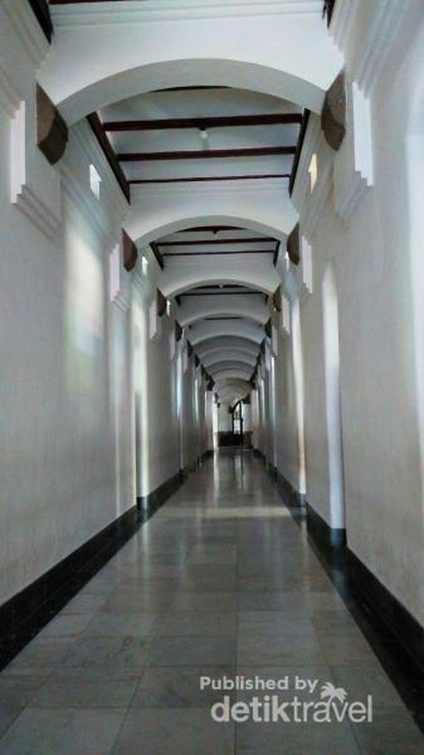 Lorong-lorong di dalam Gedung Lawang Sewu