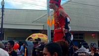 Peserta Tatung, mereka akan dimasuki para Roh