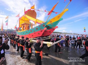 Iraw Tengkayu, Ritual Arak Perahu di Kota Tarakan