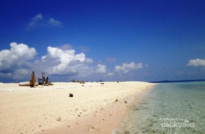 Island Hopping di Sulawesi Selatan, Seru Banget!