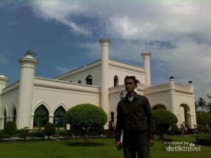 Istana Siak, Jejak Kemegahan Islam di Tanah Riau