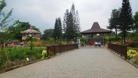 Jalan masuk menuju ke taman legenda dan permainan lainnya