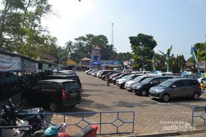 Jakarta? Water Park Ini Ada di Purbalingga