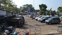 Tempat parkir Owabong