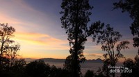Pagi yang menakjubkan dari Pos 5 bernama Jawa Dwipa