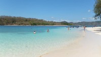 Pantai cantik yang akan buat siapapun jatuh cinta