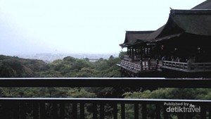 Jatuh Cinta dengan Kiyomizu-dera