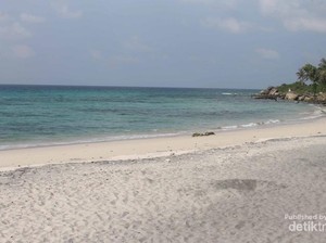Jatuh Cinta dengan Pantai Kasih di Kota Sabang