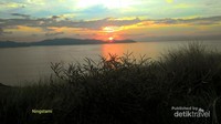 Sunset yang cantik dari Pulau Padar