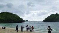 Pantai Teluk Asmoro