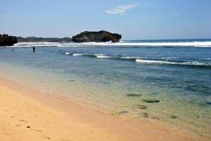 Jatuh Hati pada Kecantikan Pantai Sundak, Gunungkidul