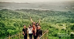 Jawa Tengah Punya Air Terjun Tiga Tingkat