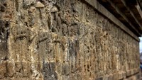 Relief candi