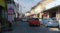 Sepanjang Jalan Kampung Pecinan Kuala Terengganu.
