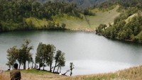 Ranu Kumbolo dari Kejauhan