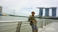 Setelah seharian muter-muter singapore foto-foto bolehlah.