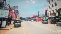 Pusat Kota Luang Namtha yang sepi.