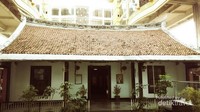Candra Naya, cagar budaya yang hampir tergerus zaman