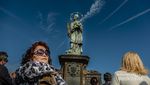 Jembatan Romantis di Praha, Charles Bridge