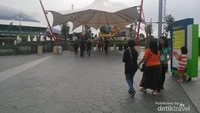Gerbang masuk area JungleFest