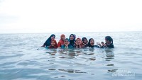 Laut di pantai Pondok Permai