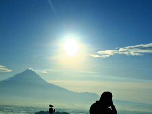 Kabut yang Menghipnosis di Borobudur