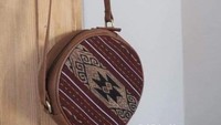 Salah satu tas hasil kreasi yang ia jua di ayotupashandmade.