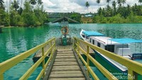 Dermaga di kampung  biduk-biduk, pintu masuk ke Labuan Cermin
