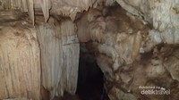 Eksotisme cave tracking di Nusakambangan barat