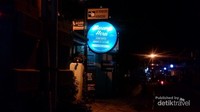 Ada banyak kafe dan rumah makan internasional