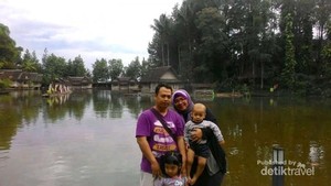 Kampung Sampireun, Cocok Buat Honeymoon Juga Wisata Keluarga