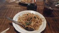 Menu Bakmie dan Soda Saparella