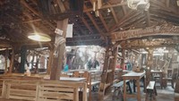 Interior penuh dengan klasik